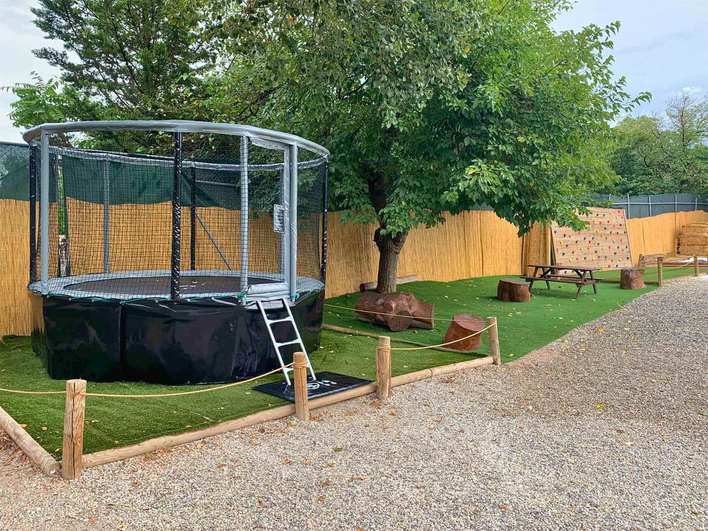 Akrobat Gallus Gray Black Customer 1